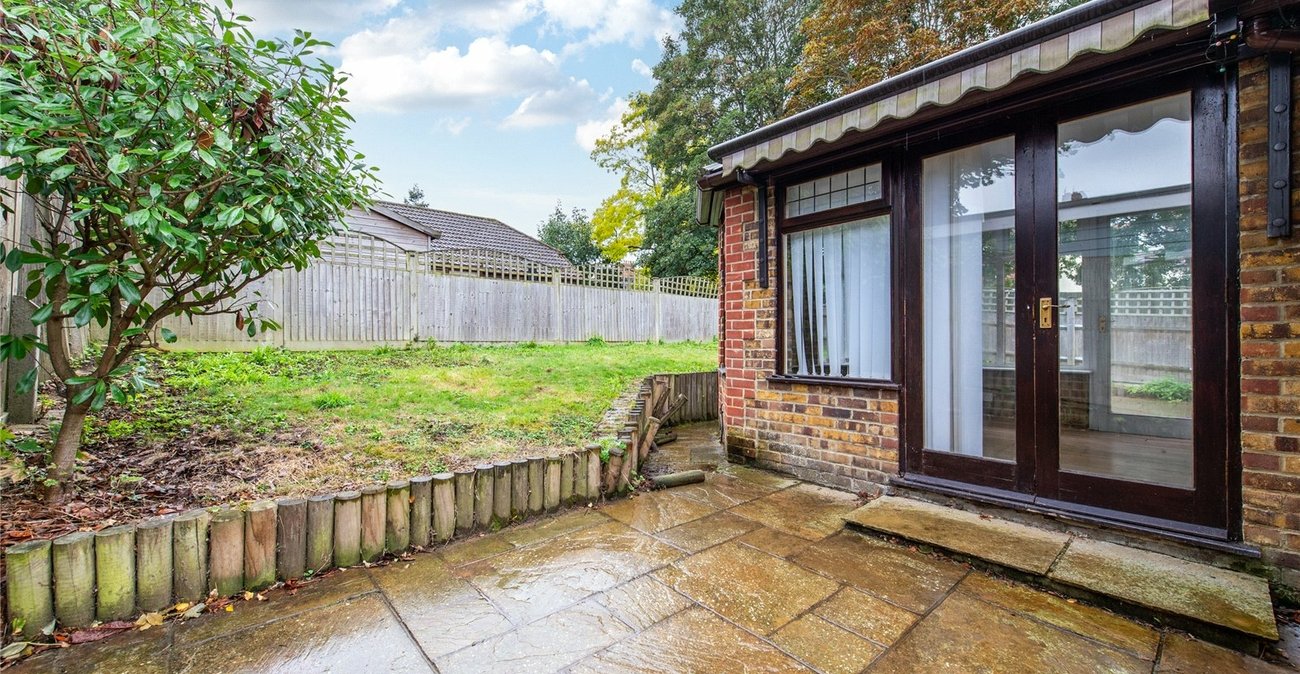 2 bedroom bungalow for sale in Maidstone | Robinson Michael & Jackson