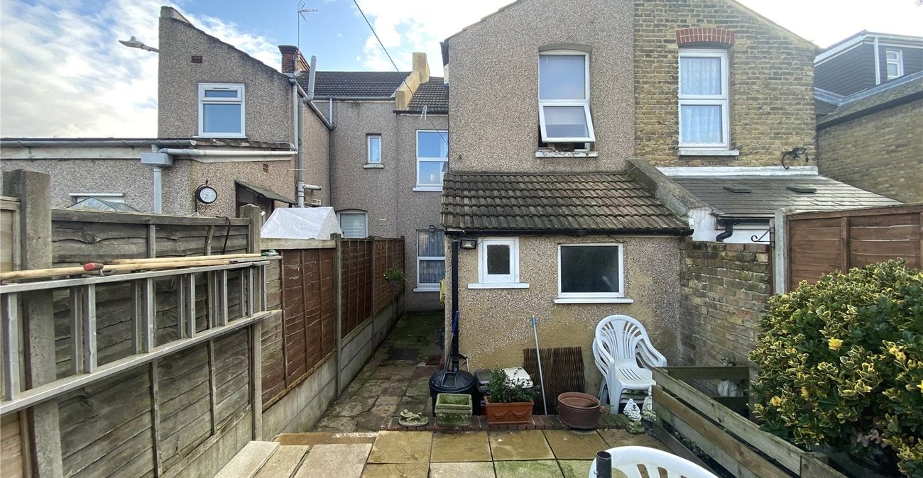 3 bedroom house for sale in Gravesend | Robinson Michael & Jackson