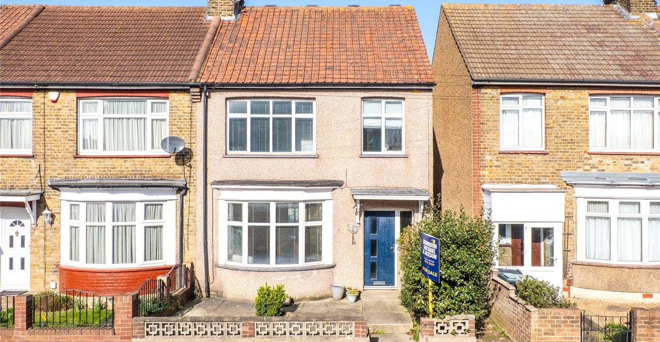 3 bedroom house for sale in Gravesend | Robinson Michael & Jackson