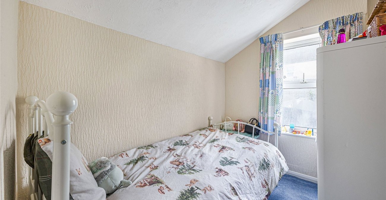 3 bedroom house for sale in Rochester | Robinson Michael & Jackson
