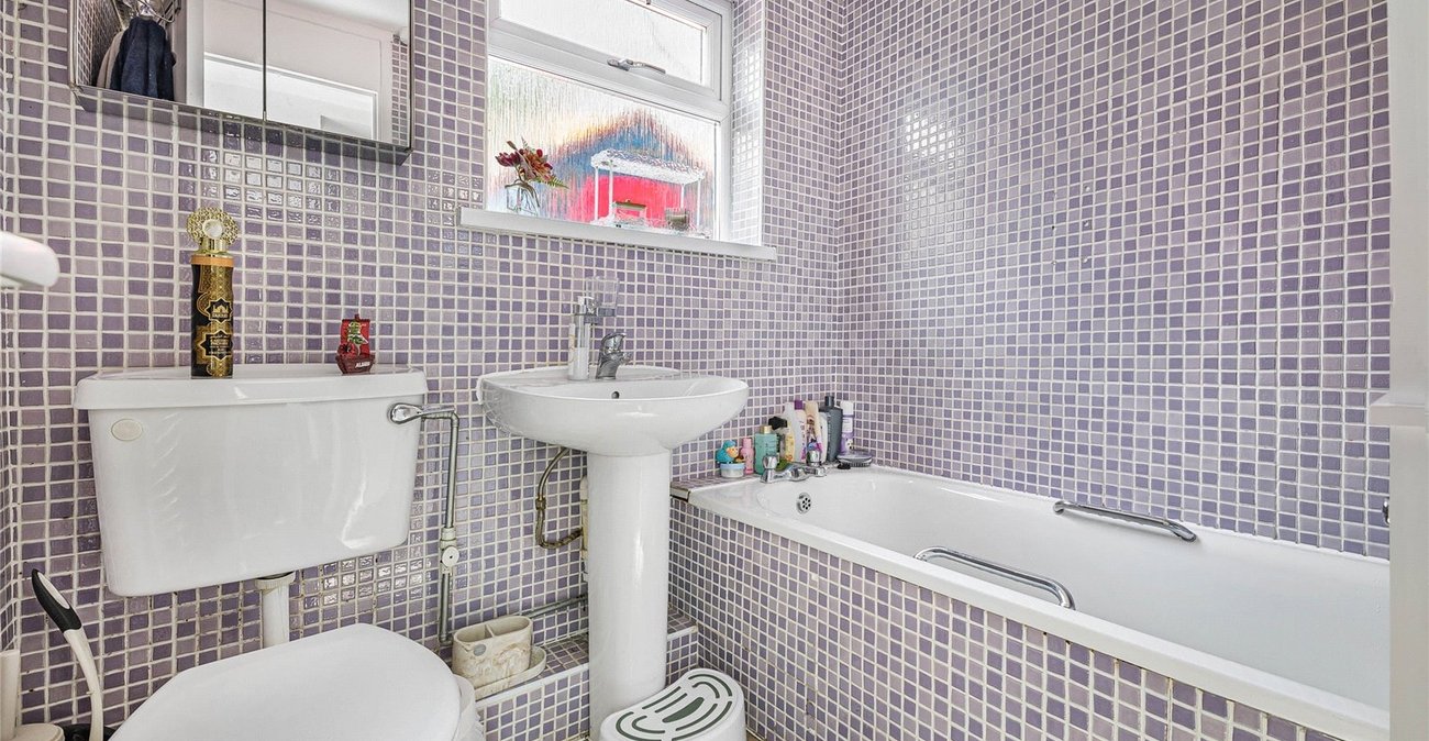3 bedroom house for sale in Rochester | Robinson Michael & Jackson