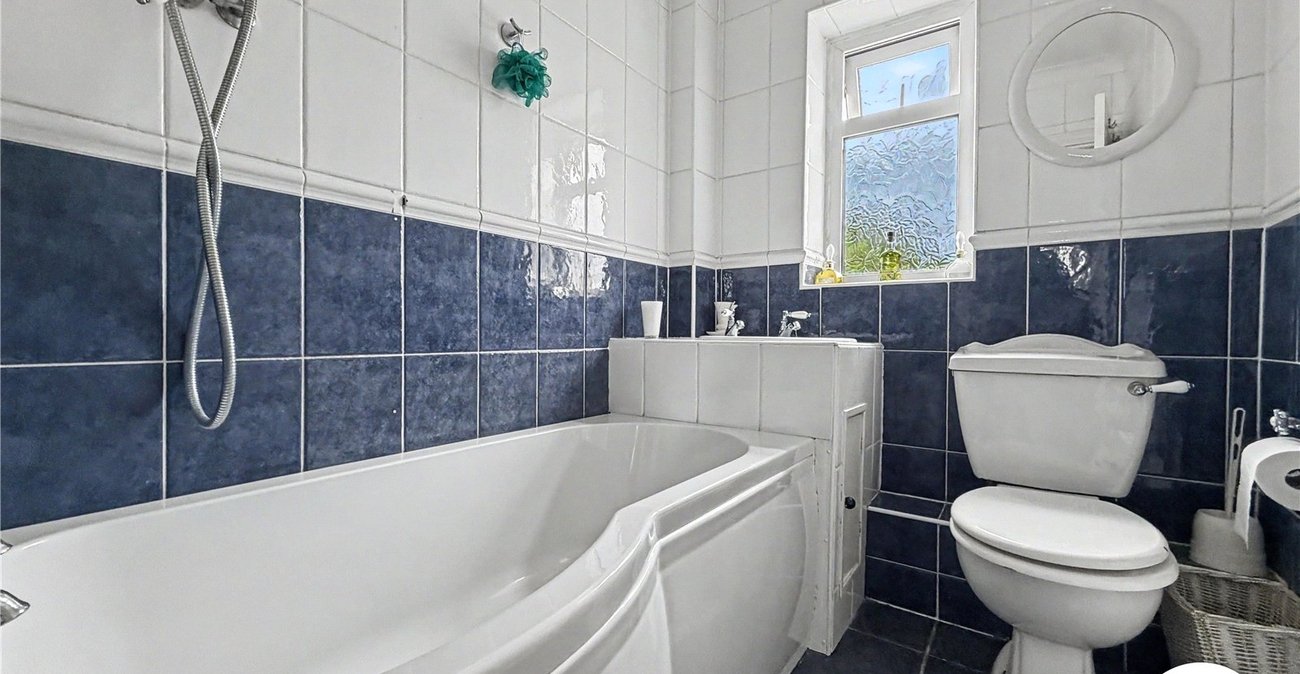 3 bedroom house for sale in Rochester | Robinson Michael & Jackson