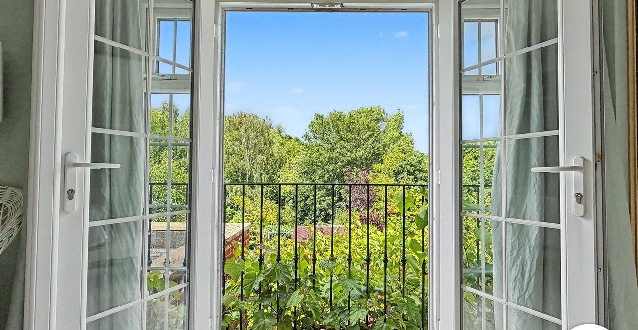 3 bedroom house for sale in Rochester | Robinson Michael & Jackson