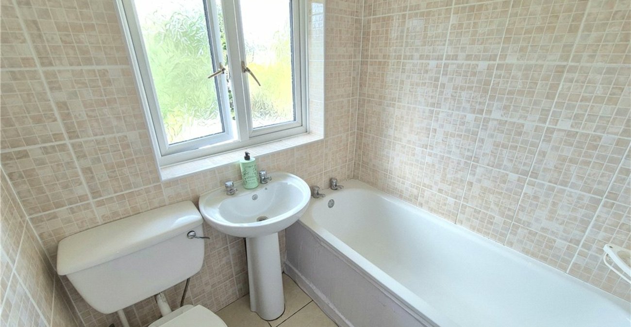 2 bedroom house for sale in Orpington | Robinson Jackson