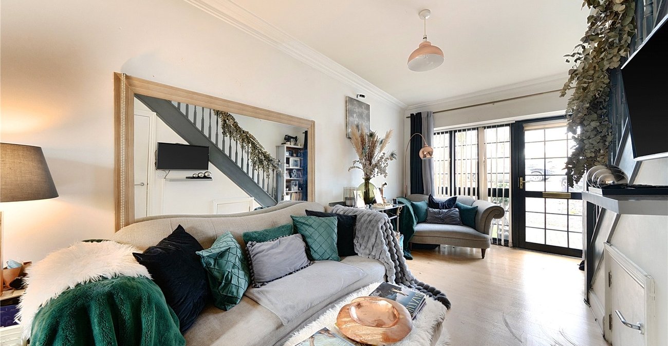 2 bedroom house for sale in Berrymans Lane | Robinson Jackson