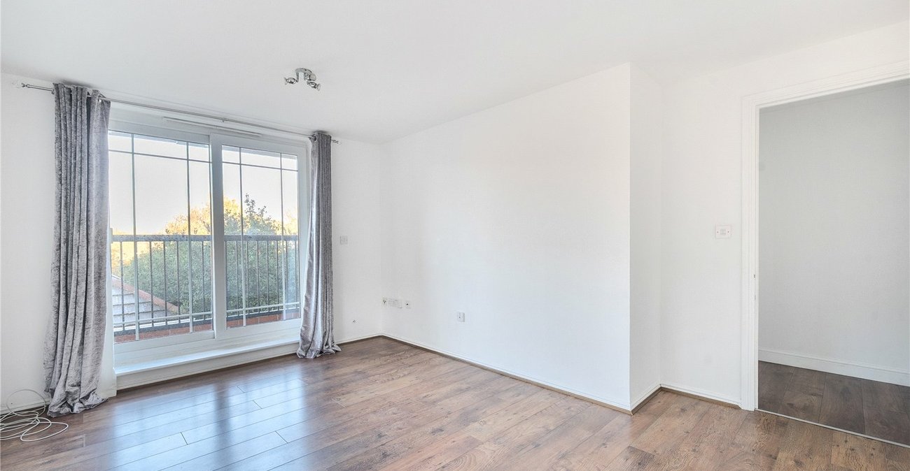 2 bedroom property for sale in  | Robinson Jackson