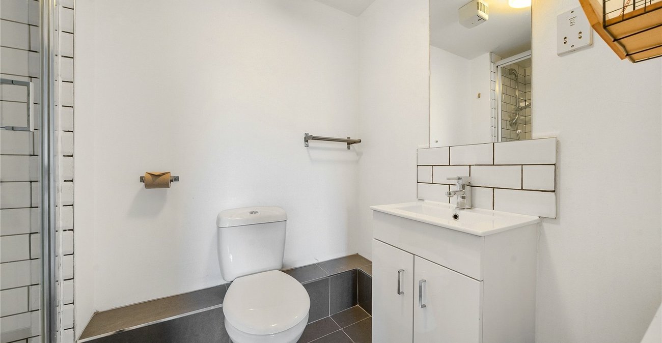 2 bedroom property for sale in  | Robinson Jackson