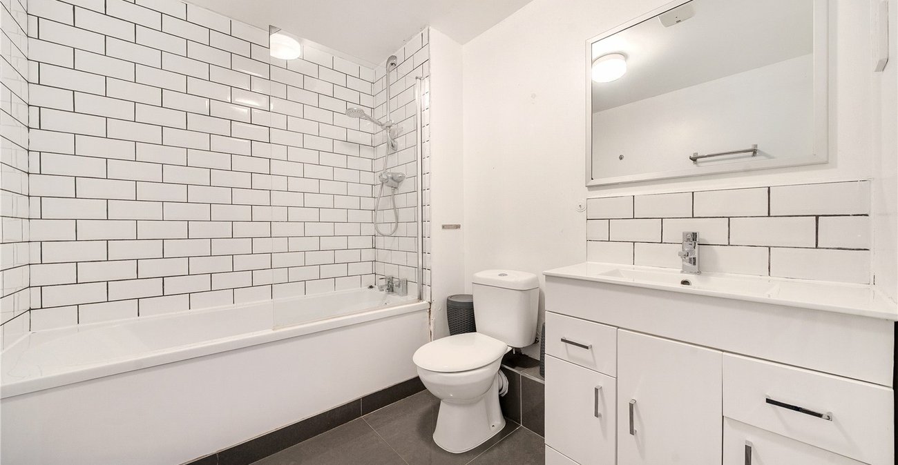 2 bedroom property for sale in Beckenham | Robinson Jackson