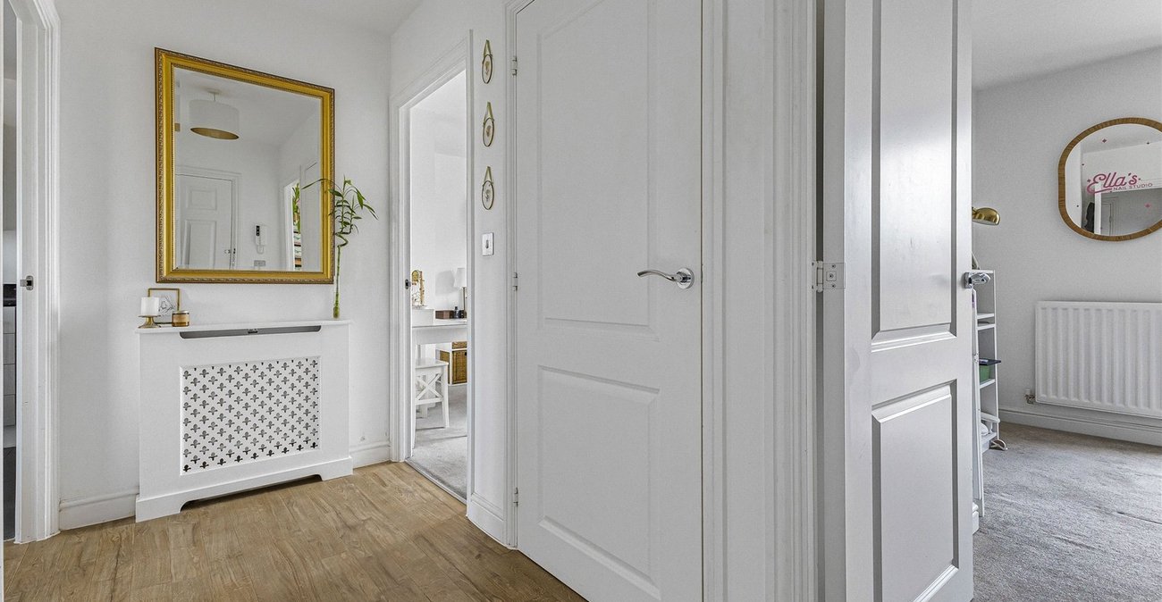 2 bedroom property for sale in Rochester | Robinson Michael & Jackson