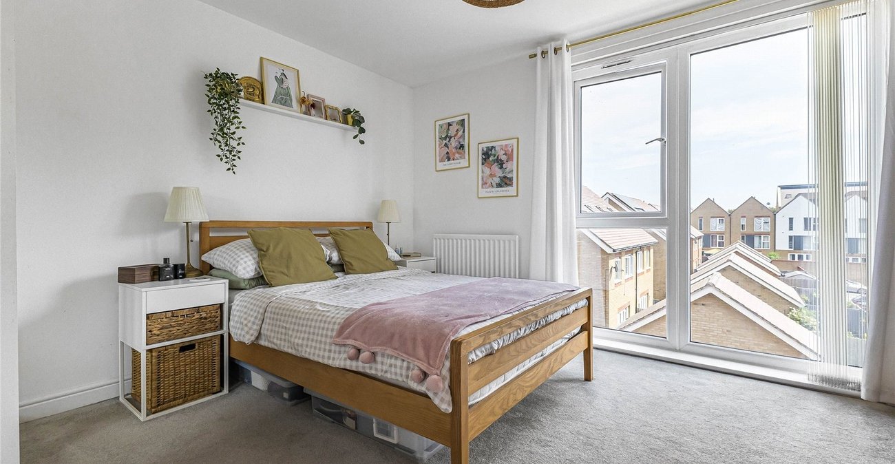 2 bedroom property for sale in Rochester | Robinson Michael & Jackson