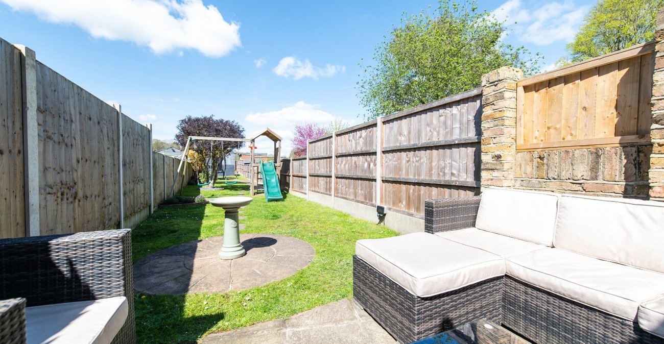 3 bedroom house for sale in Higham | Robinson Michael & Jackson
