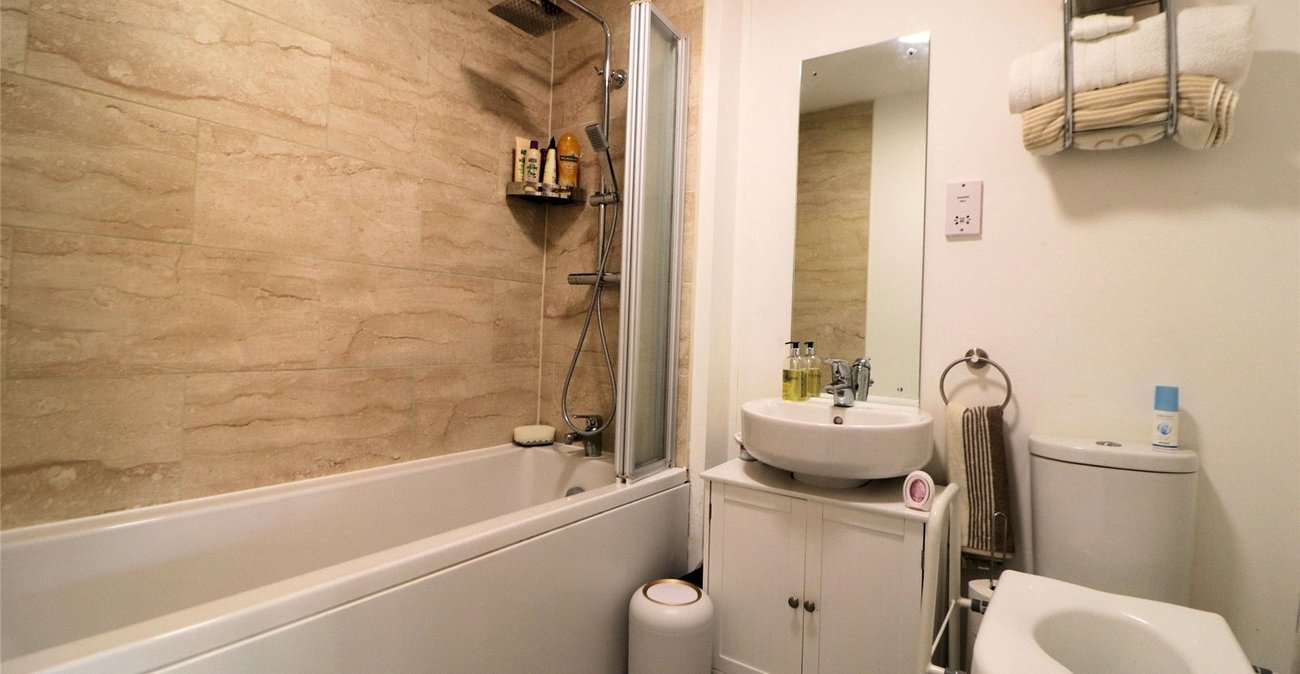 2 bedroom property for sale in Rainbow Road | Robinson Jackson