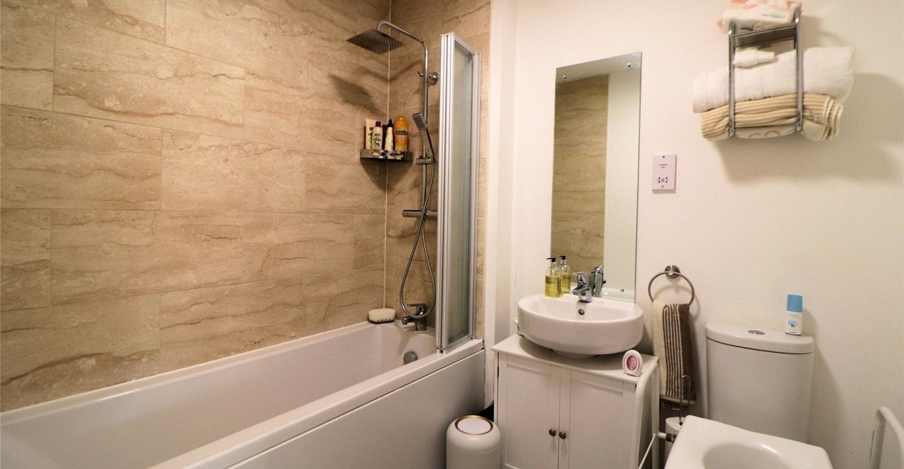 2 bedroom property for sale in Rainbow Road | Robinson Jackson