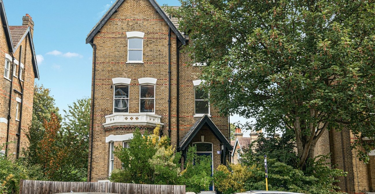 2 bedroom property for sale in  | Robinson Jackson