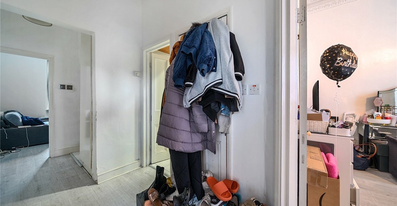 2 bedroom property for sale in  | Robinson Jackson