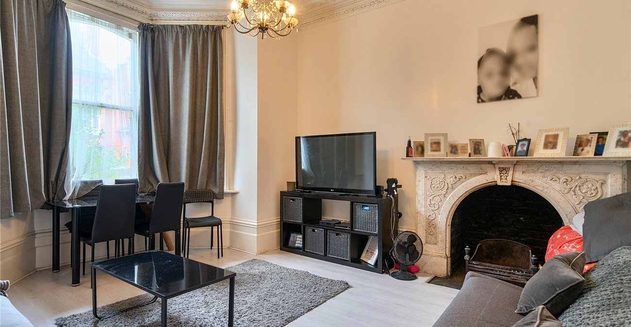 2 bedroom property for sale in  | Robinson Jackson