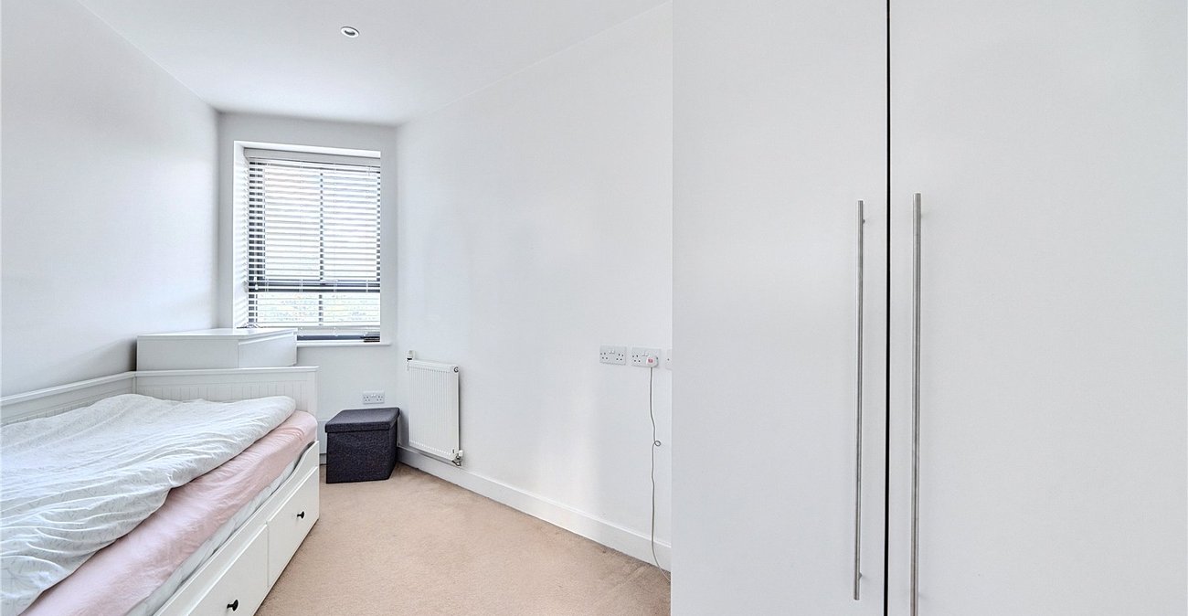 2 bedroom property for sale in Sydenham | Robinson Jackson