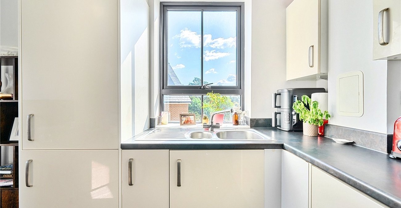 2 bedroom property for sale in Sydenham | Robinson Jackson