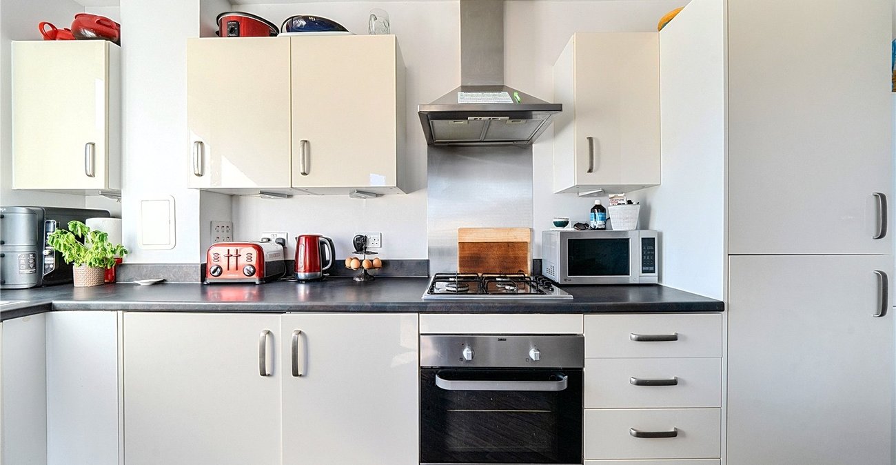 2 bedroom property for sale in Sydenham | Robinson Jackson