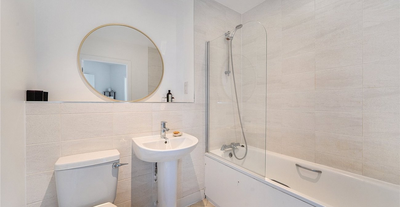 2 bedroom property for sale in Sydenham | Robinson Jackson