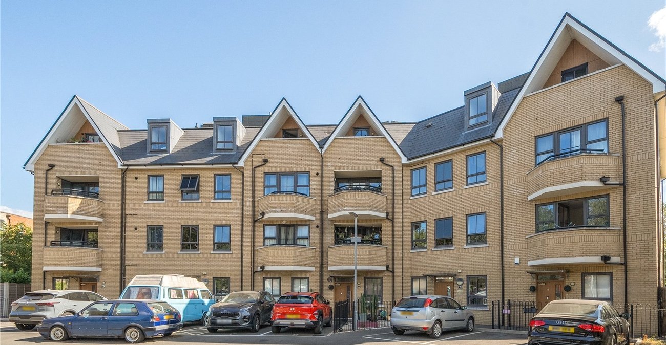 2 bedroom property for sale in Sydenham | Robinson Jackson