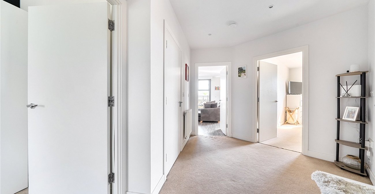 2 bedroom property for sale in Sydenham | Robinson Jackson
