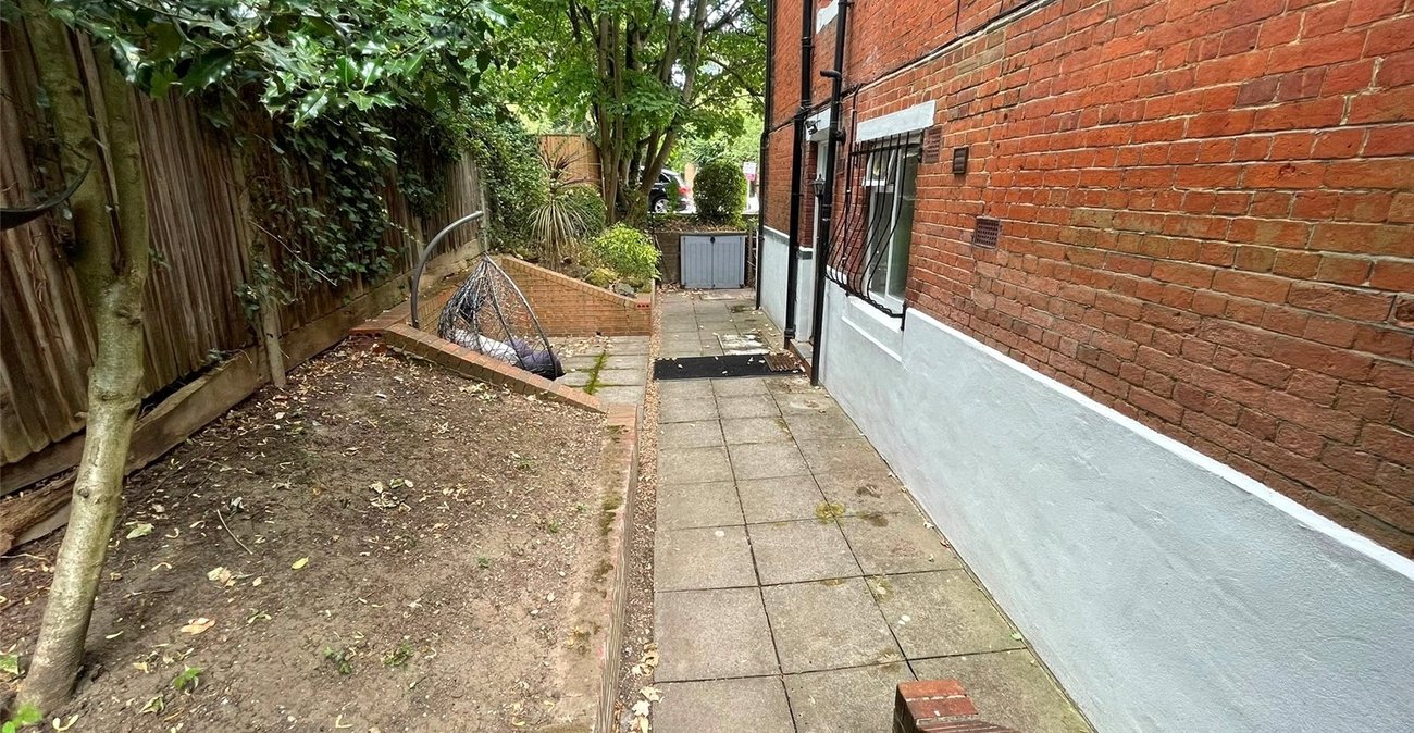 1 bedroom property for sale in Sydenham | Robinson Jackson