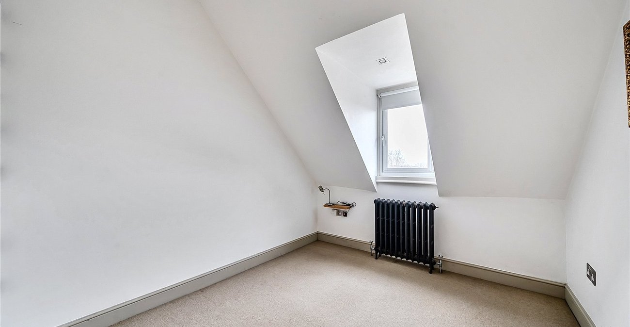 2 bedroom property for sale in Sydenham | Robinson Jackson