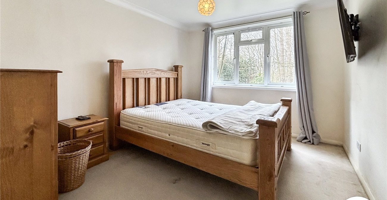 2 bedroom property for sale in Maidstone | Robinson Michael & Jackson