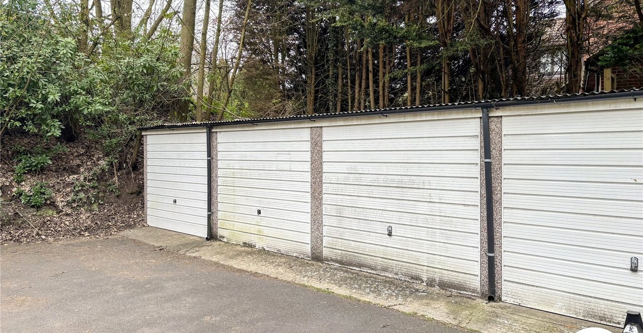 2 bedroom property for sale in Maidstone | Robinson Michael & Jackson