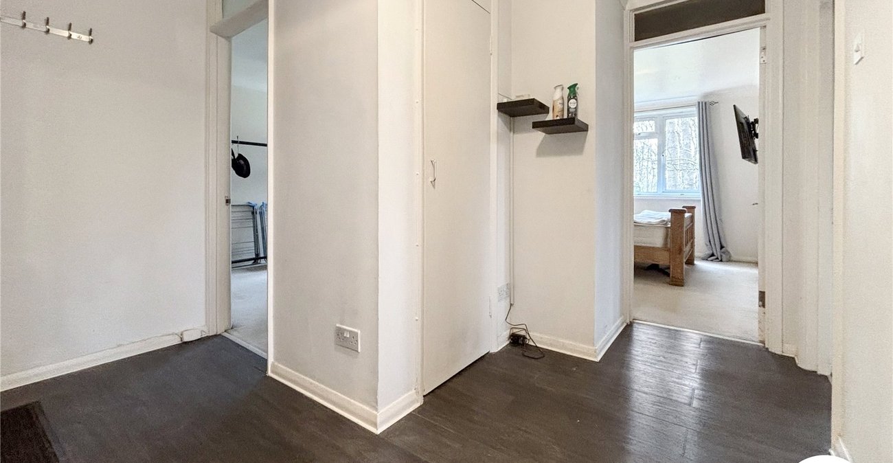 2 bedroom property for sale in Maidstone | Robinson Michael & Jackson