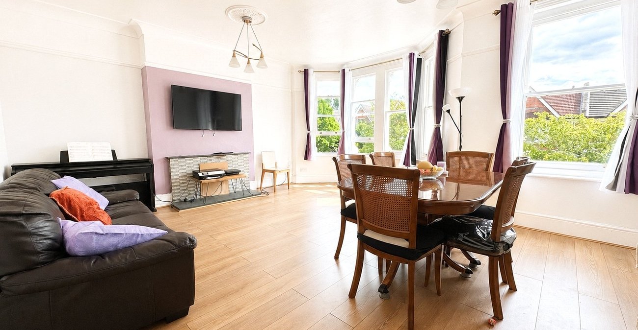 5 bedroom property for sale in Catford | Robinson Jackson