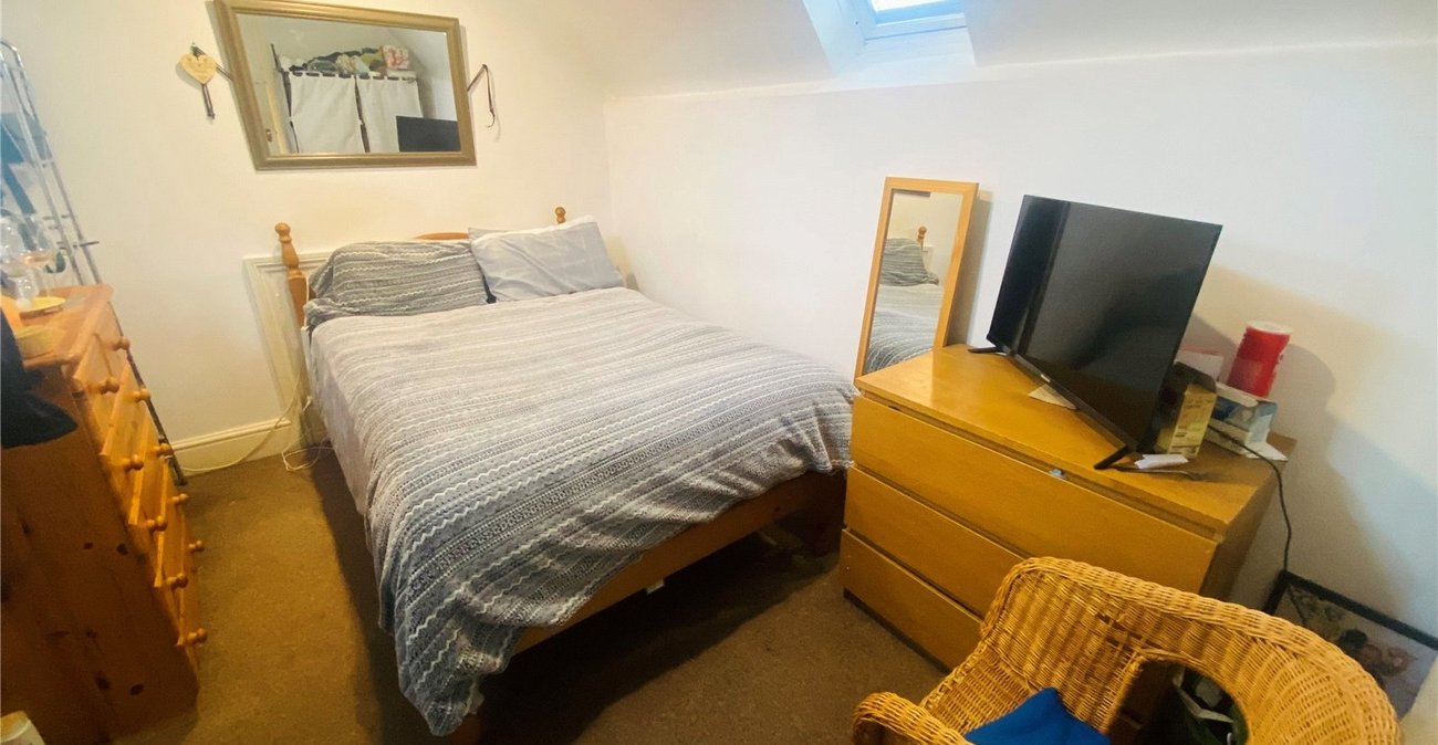 2 bedroom property for sale in Catford | Robinson Jackson