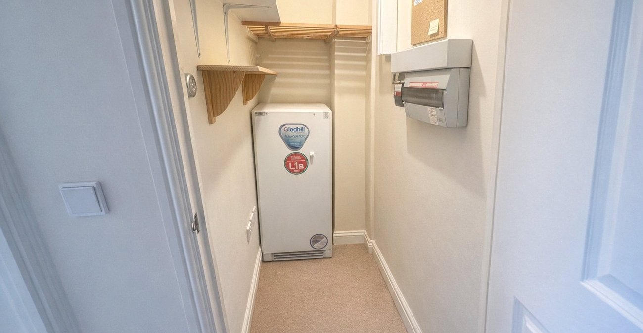 1 bedroom property for sale in London | Robinson Jackson