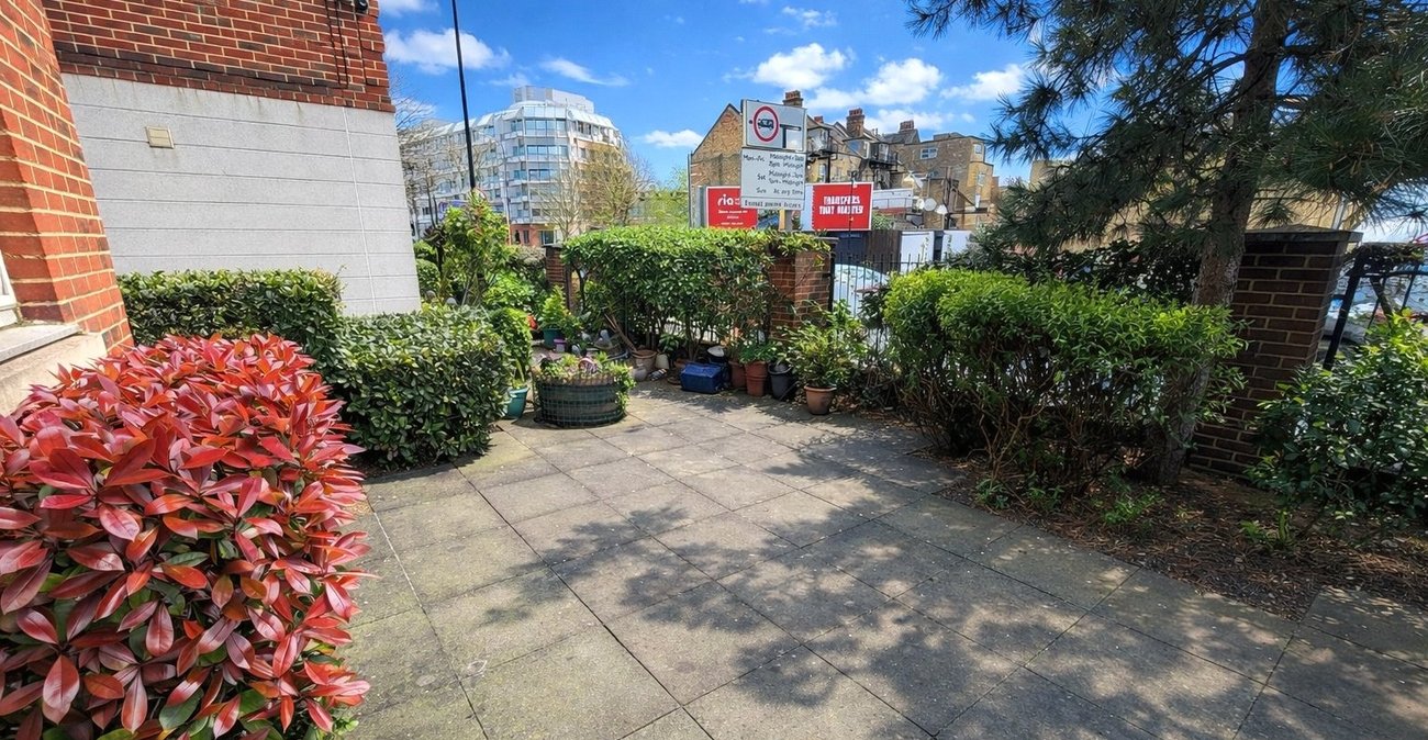1 bedroom property for sale in London | Robinson Jackson