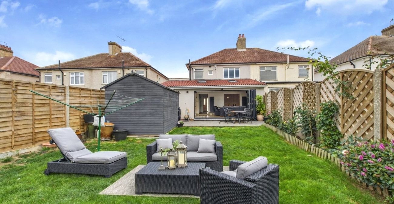 4 bedroom house for sale in Bexleyheath | Robinson Jackson
