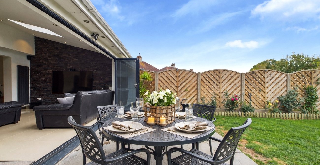 4 bedroom house for sale in Bexleyheath | Robinson Jackson