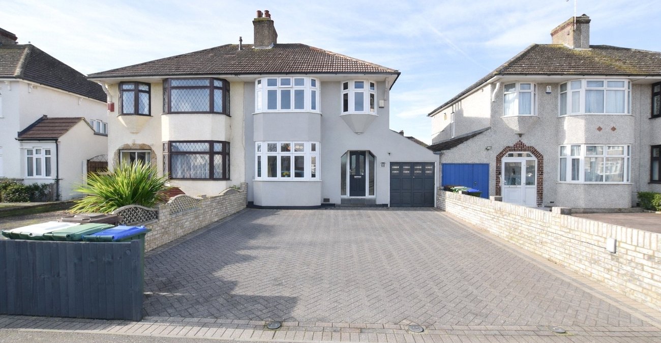 4 bedroom house for sale in Bexleyheath | Robinson Jackson