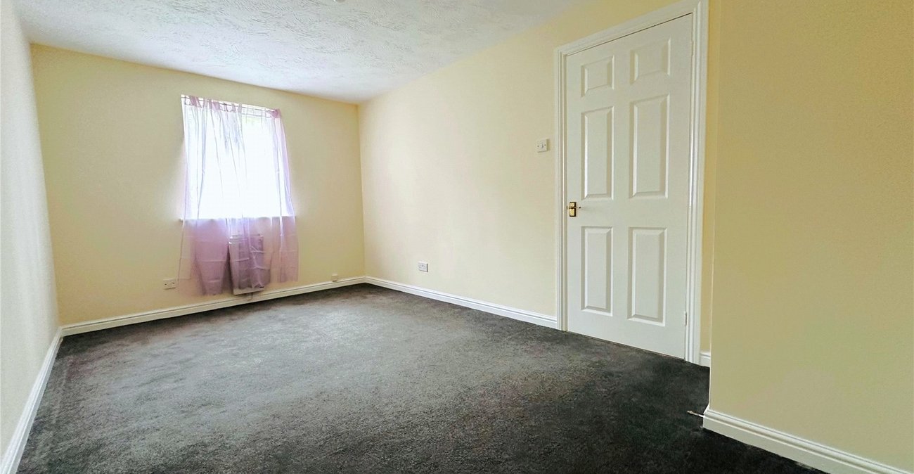 2 bedroom property for sale in Catford | Robinson Jackson