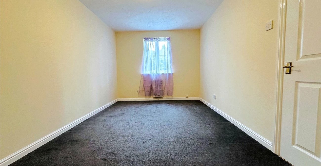 2 bedroom property for sale in Catford | Robinson Jackson