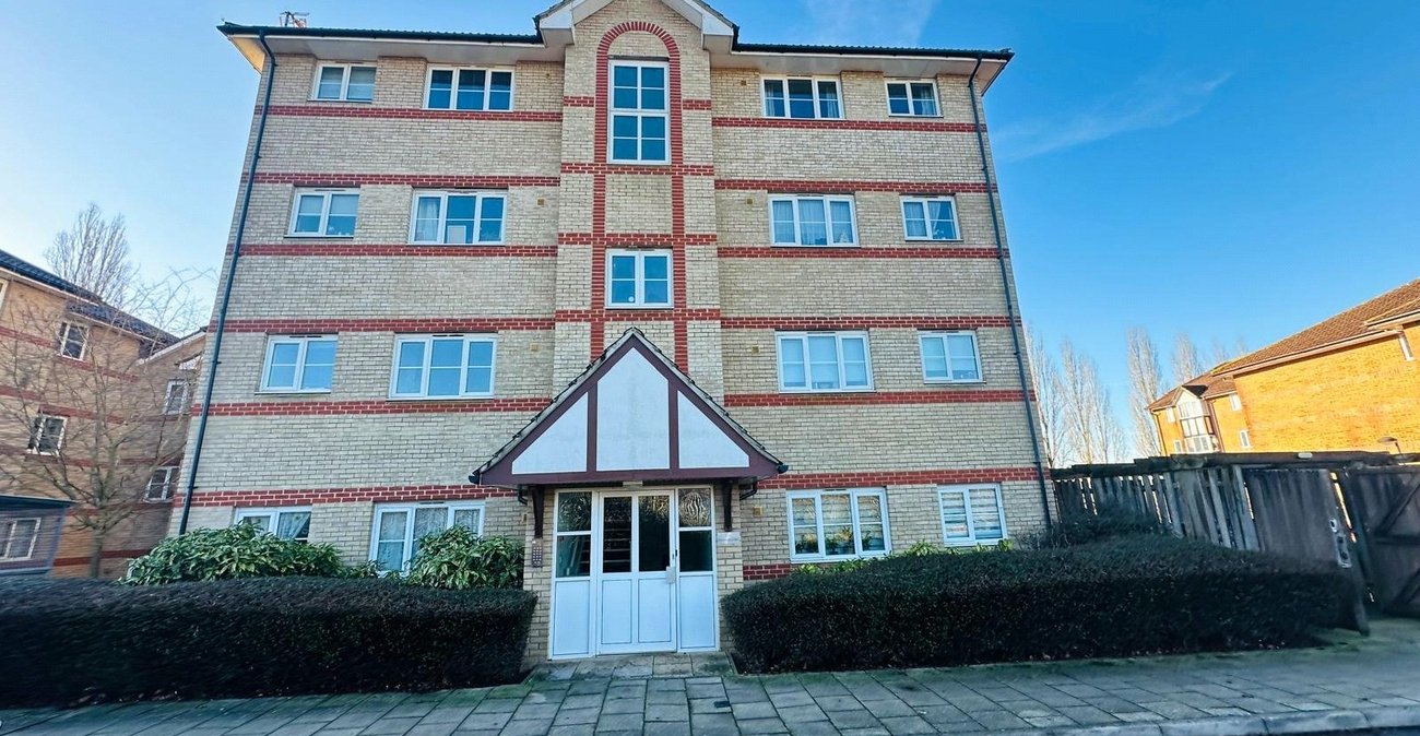 1 bedroom property for sale in London | Robinson Jackson