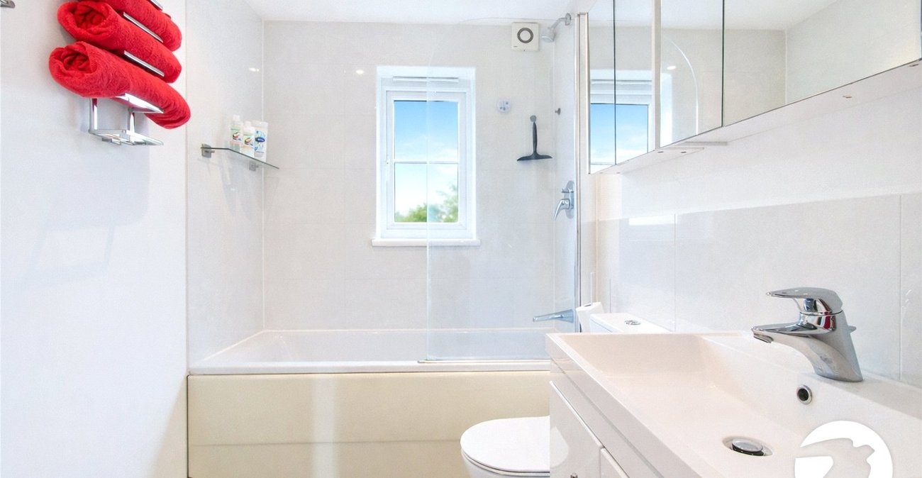 1 bedroom property for sale in London | Robinson Jackson