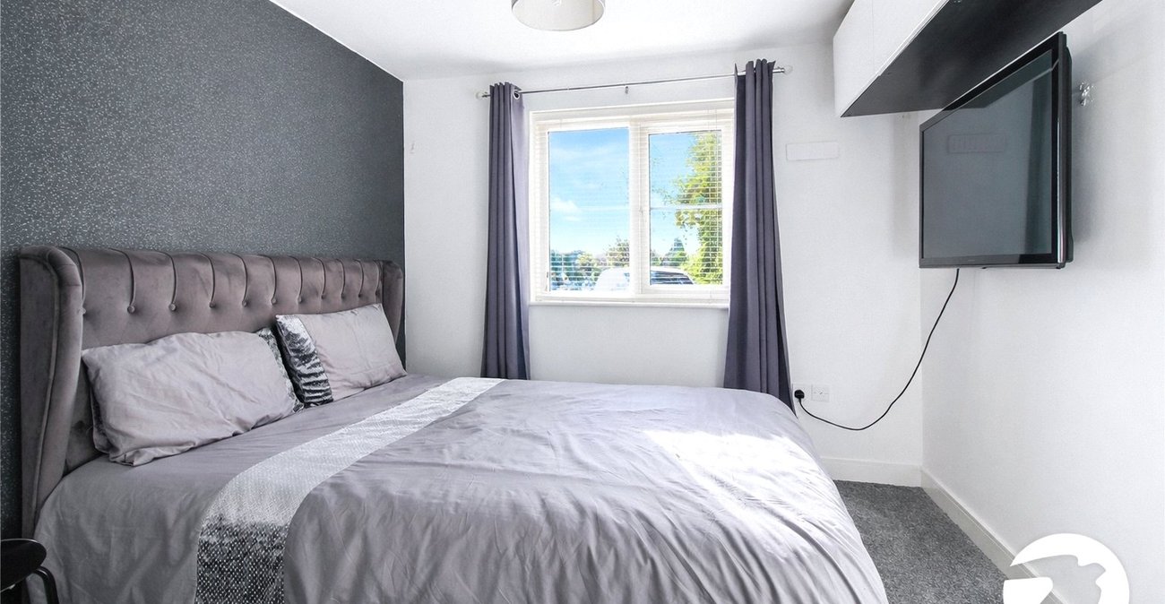 1 bedroom property for sale in London | Robinson Jackson
