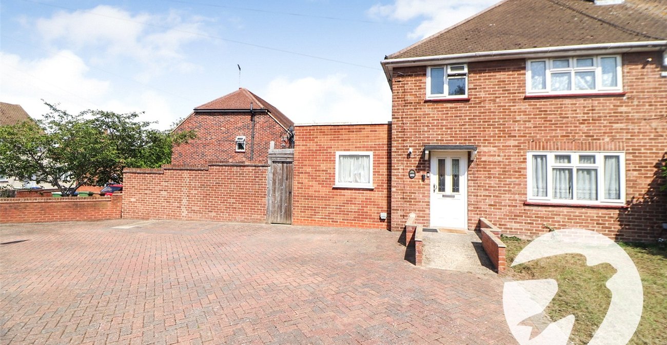 4 bedroom house for sale in Bexleyheath | Robinson Jackson