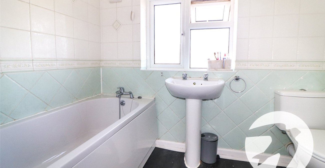 4 bedroom house for sale in Bexleyheath | Robinson Jackson
