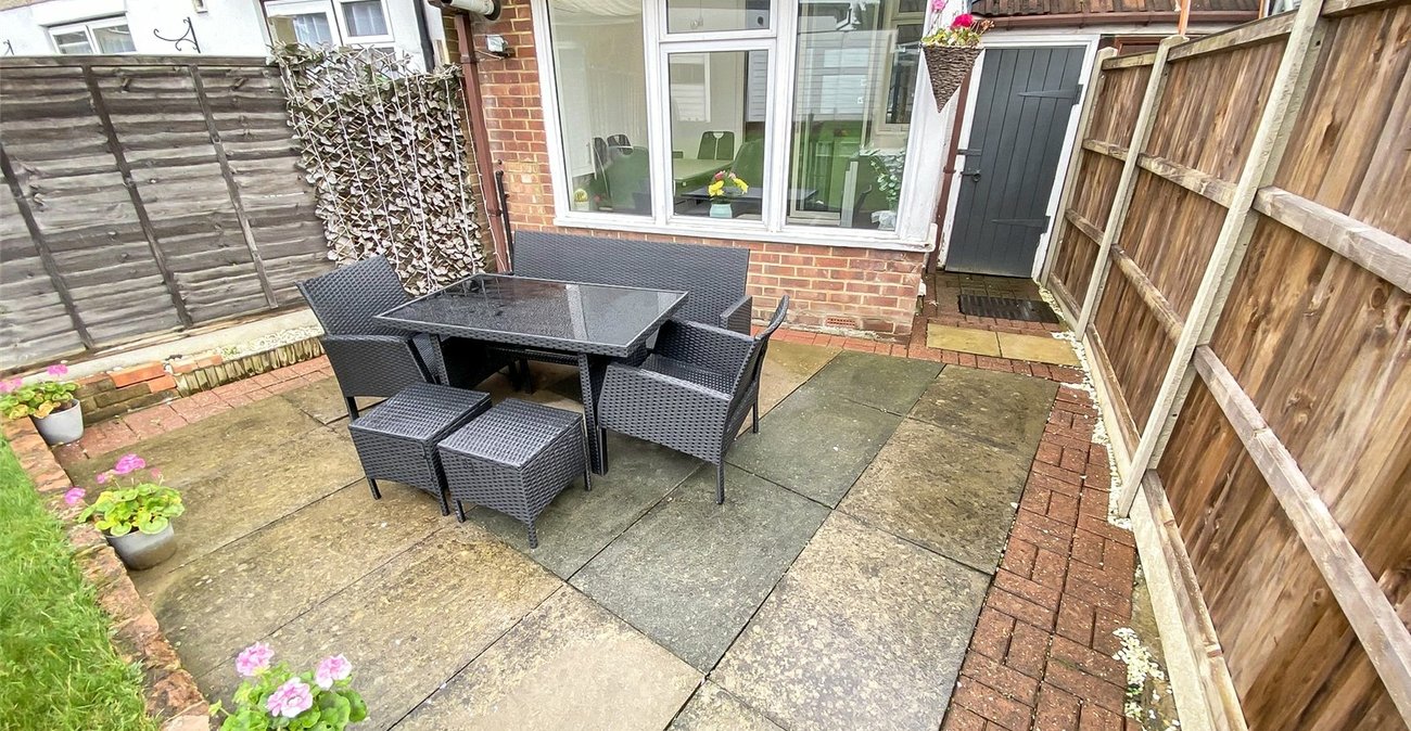 2 bedroom house for sale in Sidcup | Robinson Jackson