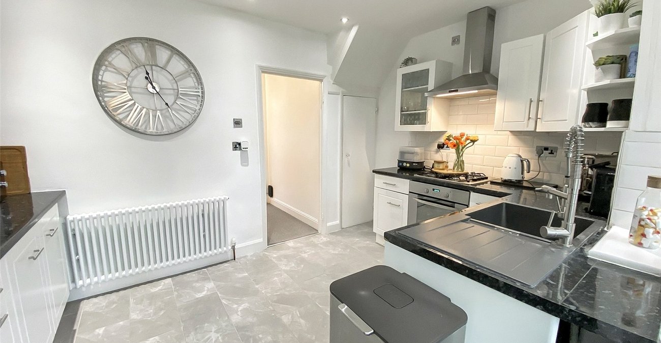 2 bedroom house for sale in Sidcup | Robinson Jackson