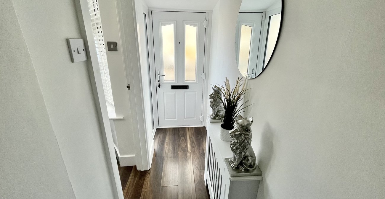 2 bedroom house for sale in Sidcup | Robinson Jackson