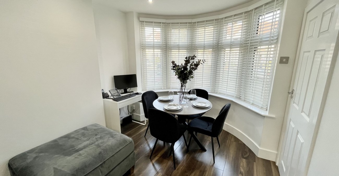 2 bedroom house for sale in Sidcup | Robinson Jackson