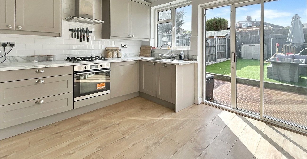 2 bedroom house for sale in Sidcup | Robinson Jackson